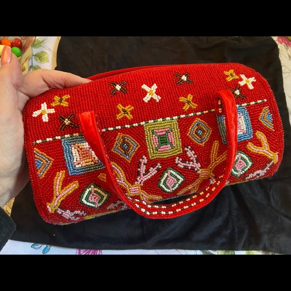 New Beautiful Beaded Red&Multicolor Purse! - Picture 2 of 5